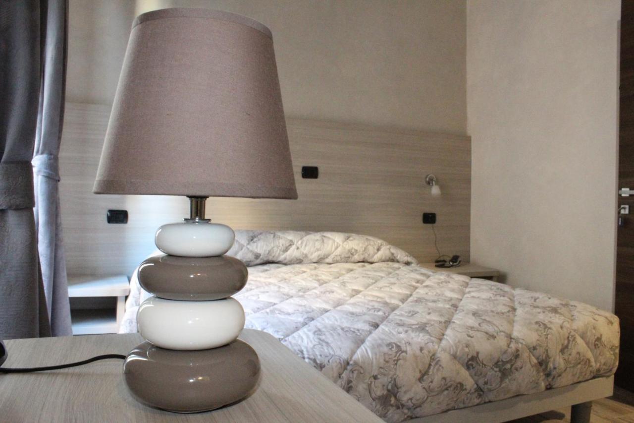 Ricci Rooms Генуя Номер фото